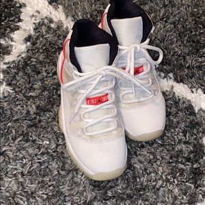 Jordan 11 Retro Platinum Tint